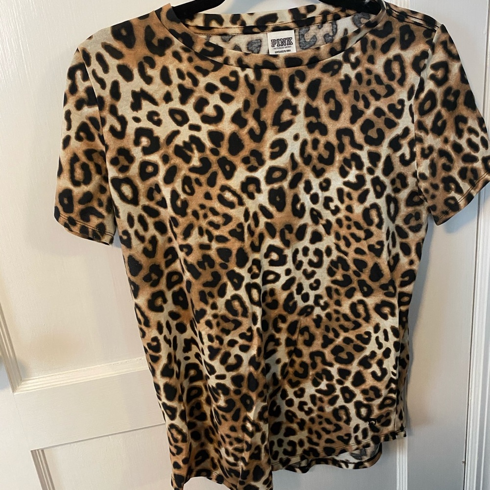 Cheetah t shirt